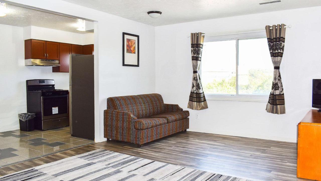 Magnuson Hotel Extended Stay Canton Ohio Lake Cable Экстерьер фото