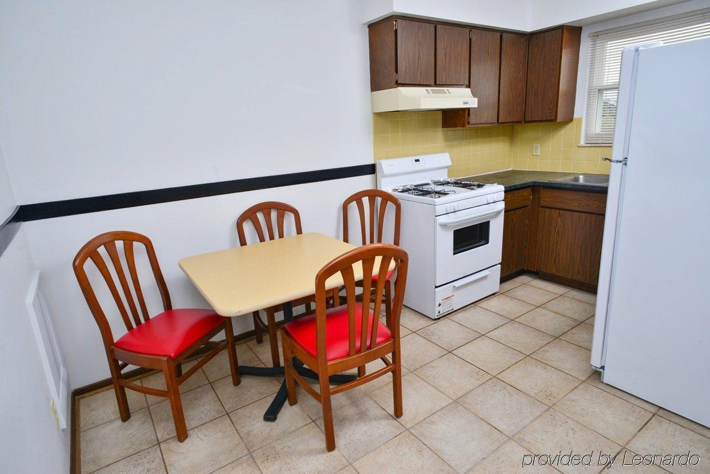 Magnuson Hotel Extended Stay Canton Ohio Lake Cable Экстерьер фото