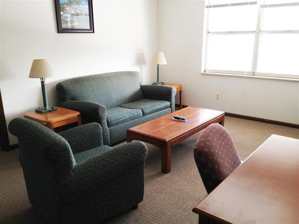 Magnuson Hotel Extended Stay Canton Ohio Lake Cable Номер фото
